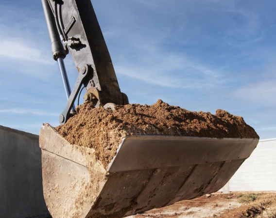 Tri et Recyclage de Déchets sur un Chantier à Saint-Herblain
Description : À Saint-Herblain, Toiture 44 réalise le tri et le recyclage des déchets sur un chantier, adoptant une approche éco-responsable.